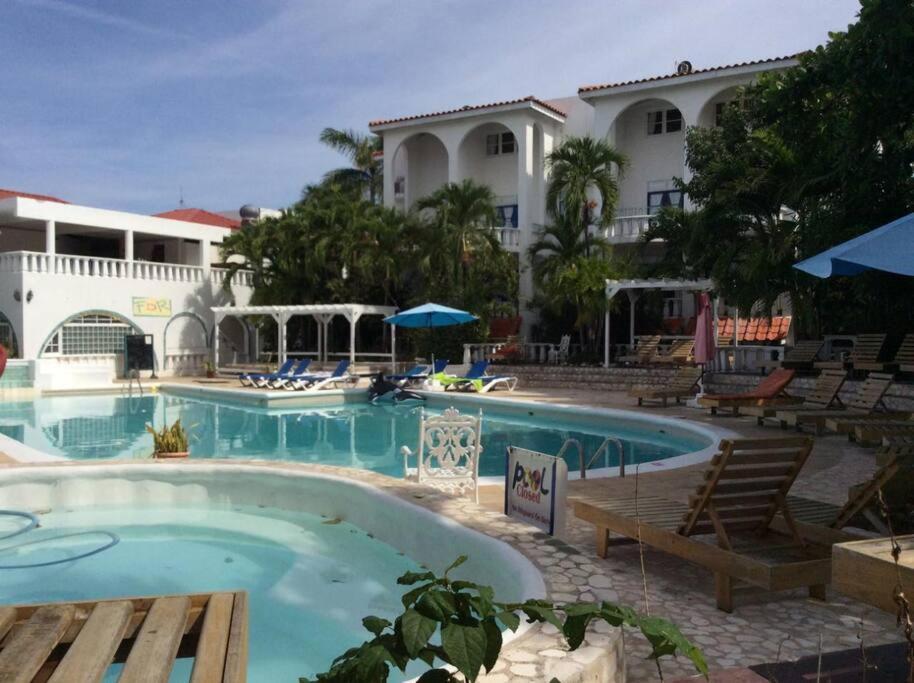 Lush Tropical Apartment Located In A 4-Star Resort Runaway Bay Eksteriør billede