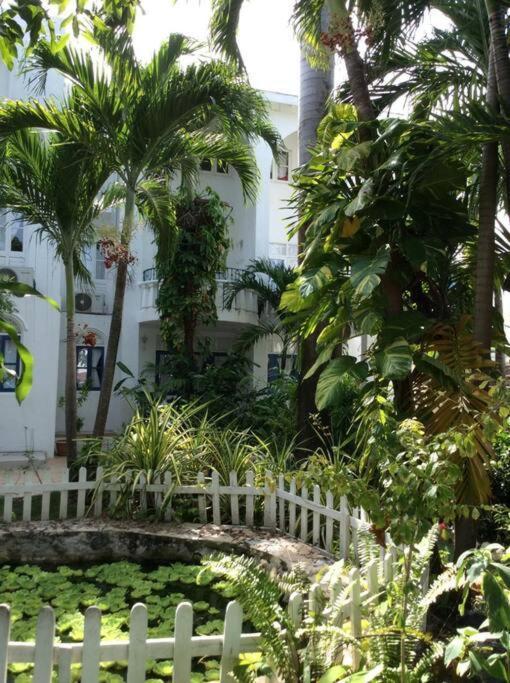 Lush Tropical Apartment Located In A 4-Star Resort Runaway Bay Eksteriør billede